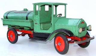 rare sturditoy trucks wanted 1920's sturditoy truck price guide, vintage buddy l toys wanted ebay sturditoy auctions, old sturditoy oil truck, blue sturditoy wheels, sturditoy truck on ebay,  antique toys